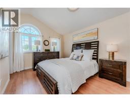 132 DAIMLER Drive - 25