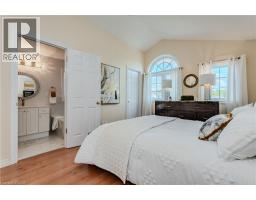 132 DAIMLER Drive - 26