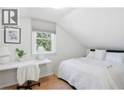 279 PARK Street W - 17