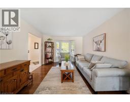 5 MACMILLAN Street - 12