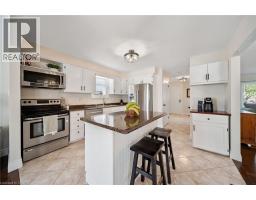 5 MACMILLAN Street - 17
