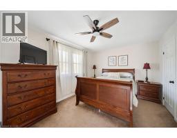5 MACMILLAN Street - 26