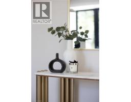 52 ROXBOROUGH Drive - 7