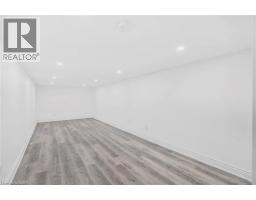 68 YORK Road - 28
