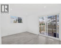 68 YORK Road - 8