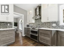 242 CHELTONWOOD Crescent - 11