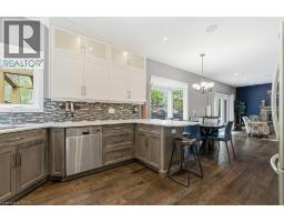 242 CHELTONWOOD Crescent - 12
