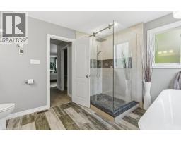 242 CHELTONWOOD Crescent - 32