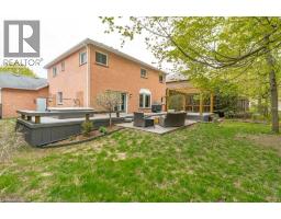 242 CHELTONWOOD Crescent - 45