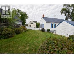 272 CARLTON Street - 25