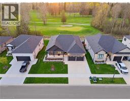 37 GILMER Crescent - 1