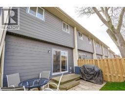 135 CHALMERS Street S UnitNo. 18 - 32