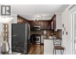 12 FIELDSTONE Walk - 13