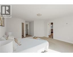 341 ZELLER Drive - 25