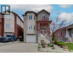 32 LENA Crescent - 1