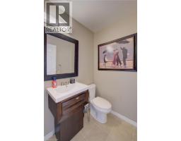 32 LENA Crescent - 15