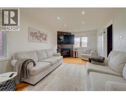 32 LENA Crescent - 43