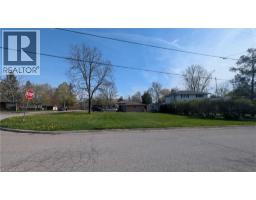 36 WALLIS Avenue - 8