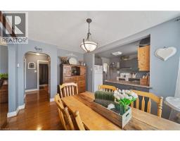 14 SHERRING Street N - 12