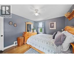 14 SHERRING Street N - 20