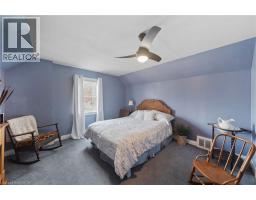 14 SHERRING Street N - 26
