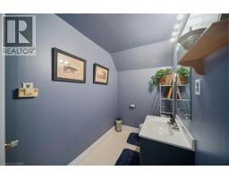 14 SHERRING Street N - 28