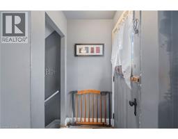 14 SHERRING Street N - 30