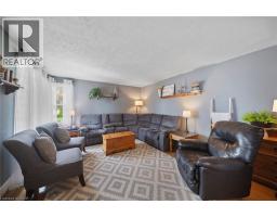 14 SHERRING Street N - 7