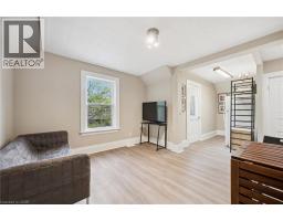15 GORDON Avenue - 8