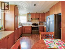 1395 LAKESHORE Road - 10
