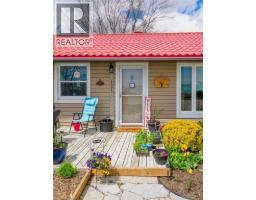 1395 LAKESHORE Road - 7