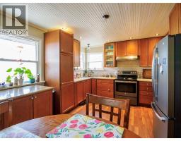 1395 LAKESHORE Road - 9
