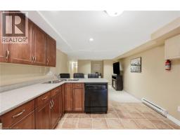 6 VANSTRAALEN Street - 39