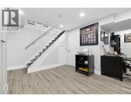 441 WITHNELL Crescent - 31