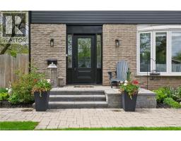 441 WITHNELL Crescent - 4