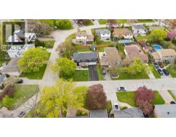 441 WITHNELL Crescent - 45