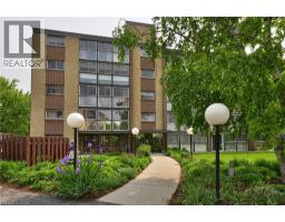 400 CHAMPLAIN Boulevard UnitNo. 404 - 1
