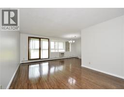 400 CHAMPLAIN Boulevard UnitNo. 404 - 21
