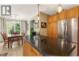 161 MANNING Avenue - 12