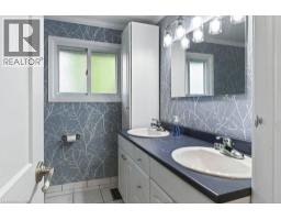 161 MANNING Avenue - 24