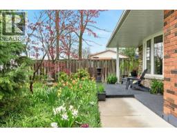 161 MANNING Avenue - 3