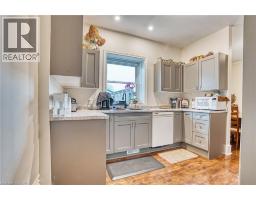 745 MAIN Street W - 11