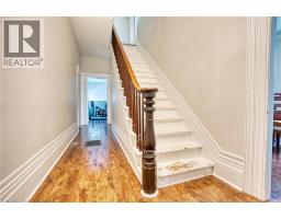 745 MAIN Street W - 16