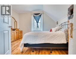 745 MAIN Street W - 20