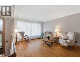 135 BURBANK Road - 10