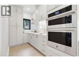 28 UNDERCLIFFE Avenue - 15