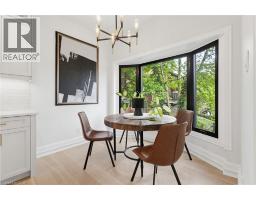 28 UNDERCLIFFE Avenue - 16