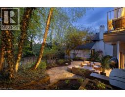 28 UNDERCLIFFE Avenue - 45