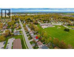 105 ORIOLE Parkway - 40