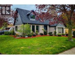 49 ASHWOOD Drive - 1